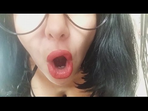 ❤️ Sthandwa, umama wakho ongamzali akakuvumeli ukuthi uye esikoleni namuhla... Ngikudinga kakhulu... Ividiyo yokubhebhana  kithi zu.superpornpics.ru